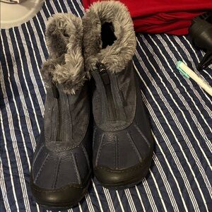 Women's Cozy Navy Winter Boots - waterproof- Clark’s Privo